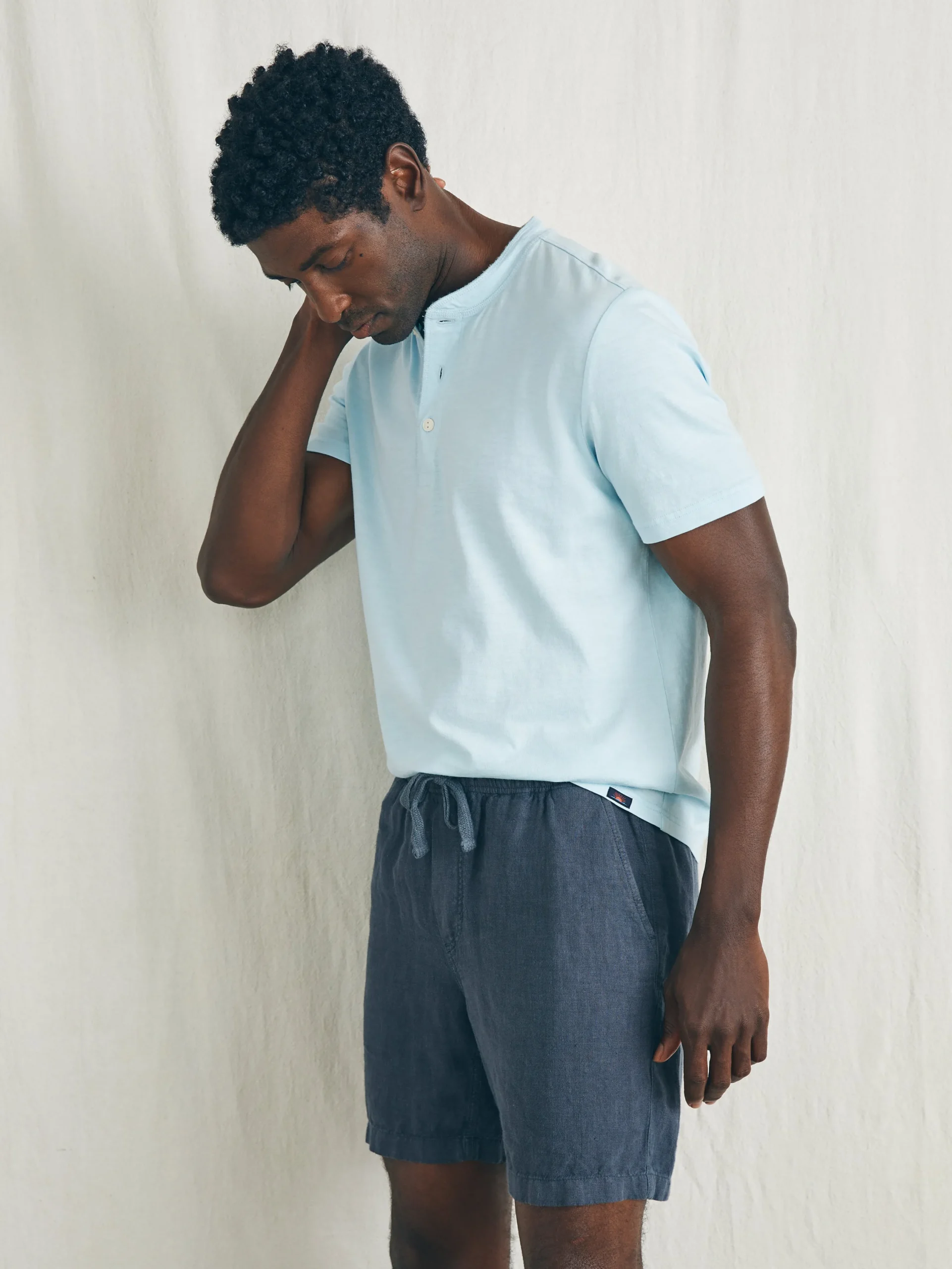 Faherty Brand Shorts*Essential Linen Short (6.5" Inseam) -