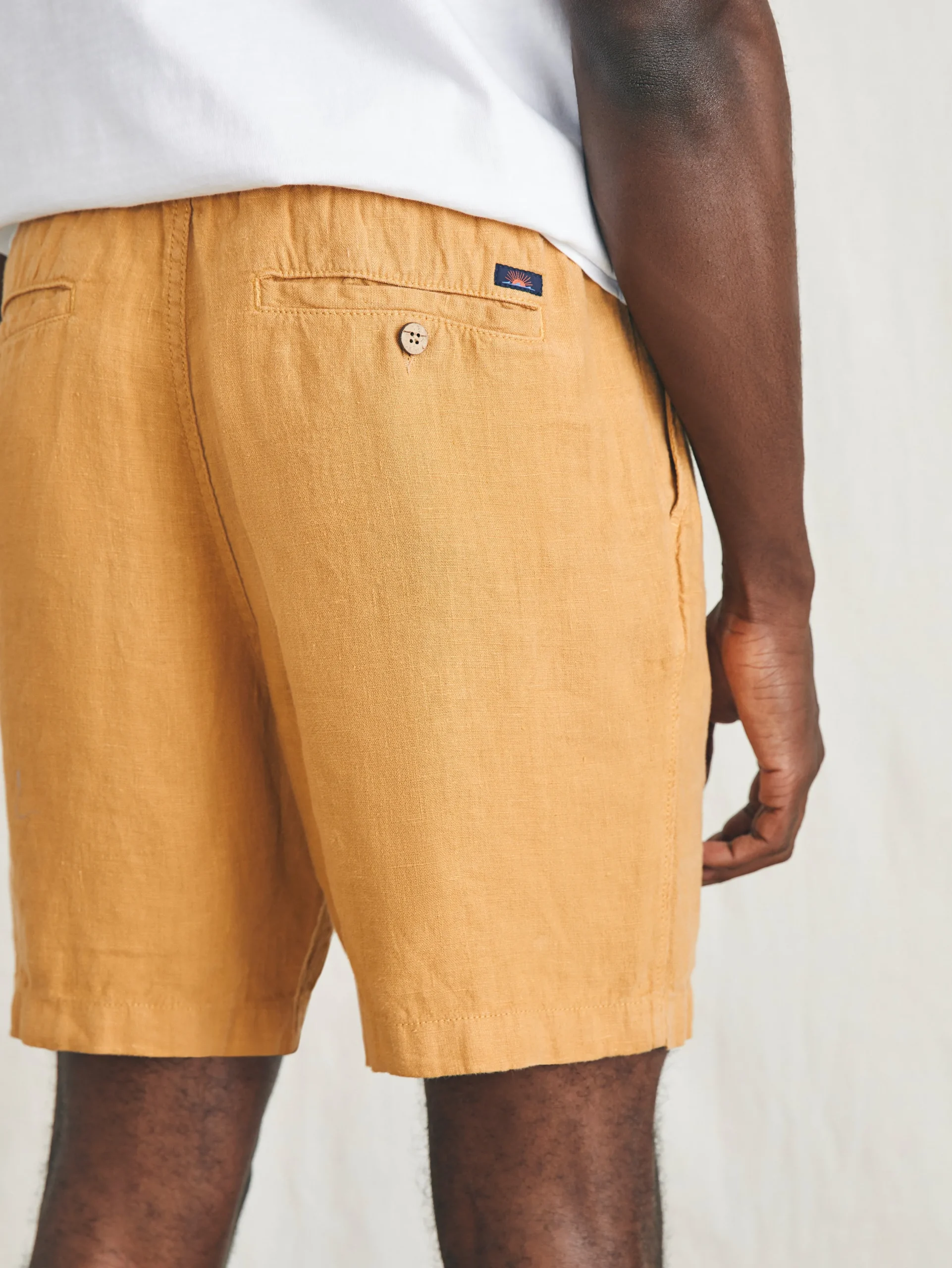 Faherty Brand Shorts*Essential Linen Short (6.5" Inseam) -