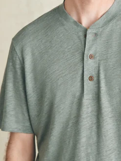 Faherty Brand T-Shirts & Henleys*Short-Sleeve Linen Henley -